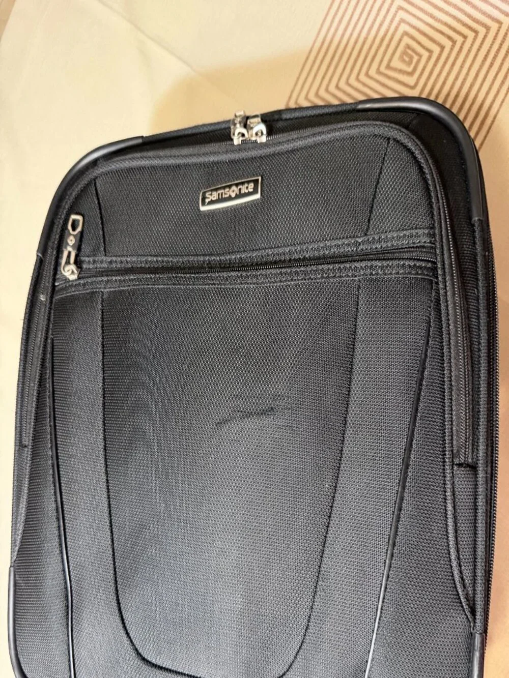 Samsonite Black Rolling Travel Garment Bag with Front Pocket